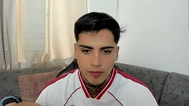 sweetlatinoboy Chat XXX in diretta
