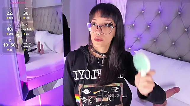 ViolettaColinss Adlı Modelin Canlı XXX Sohbeti