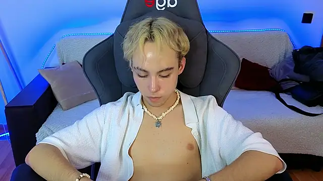XXX chat uživo modela Yan_Cat