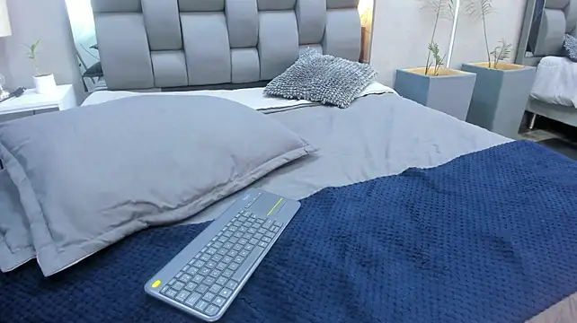 Charlie___Musk Pertunjukan Webcam