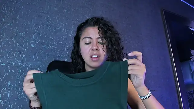 Amareto_'s Live XXX Chat