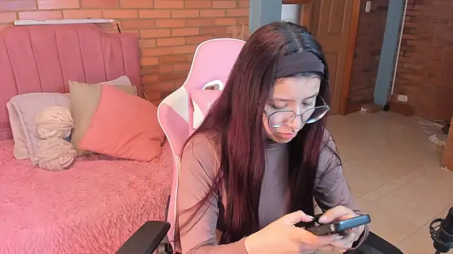 Chat +18 de Amy_joones ao vivo