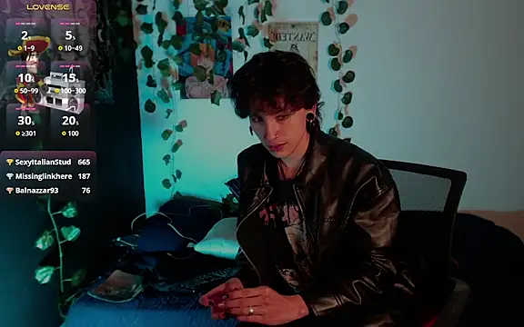 Онлайн чат XXX JohnnyJones_