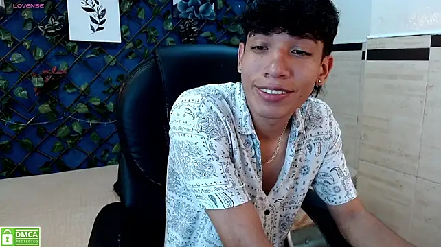 Chatroom XXX en direct de Jake_Falcon