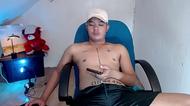 pinoyHUGEcock webcam show