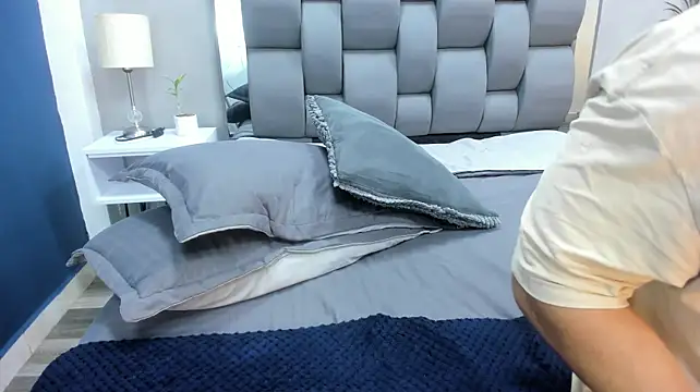 XXX chat uživo modela Charlie___Musk
