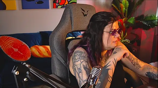 Chat +18 de CharliBlackwood ao vivo