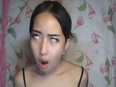 צ'אט XXX בשידור חי של XXnaughty_08XX