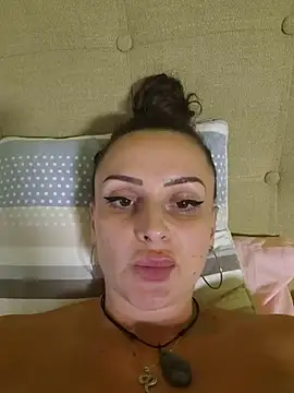 Chatroom XXX en direct de Caramellaa