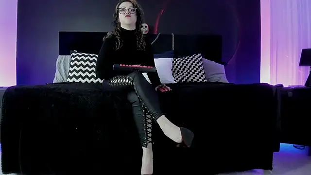_Jade_16's Live XXX Chat
