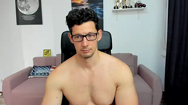 BrutusK08n Live XXX chat