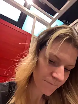 Živý XXX chat MaryHiggins