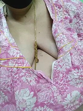 Tamil-mayasri's Live XXX Chat