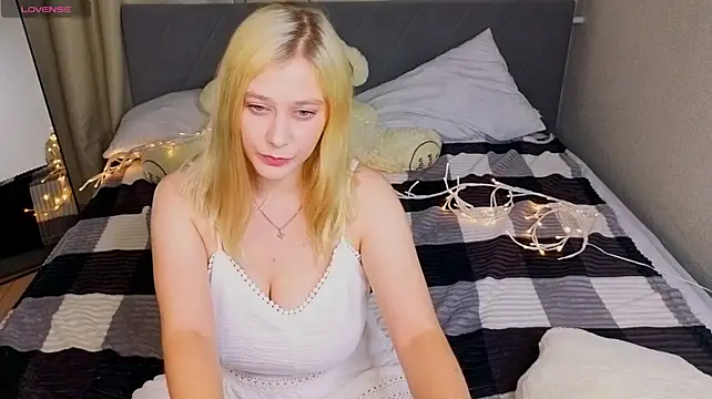 AmeliaxCandy: онлайн- секс-чат