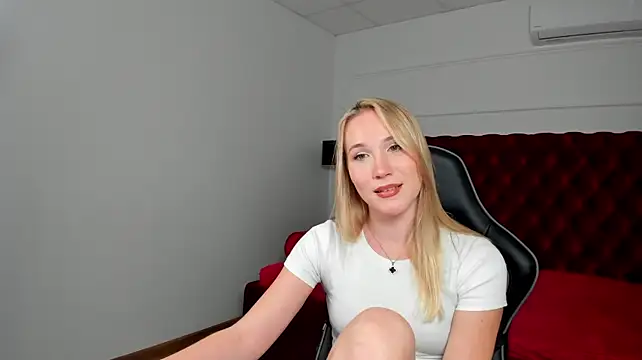 Chatroom XXX en direct de ElaraVoltage