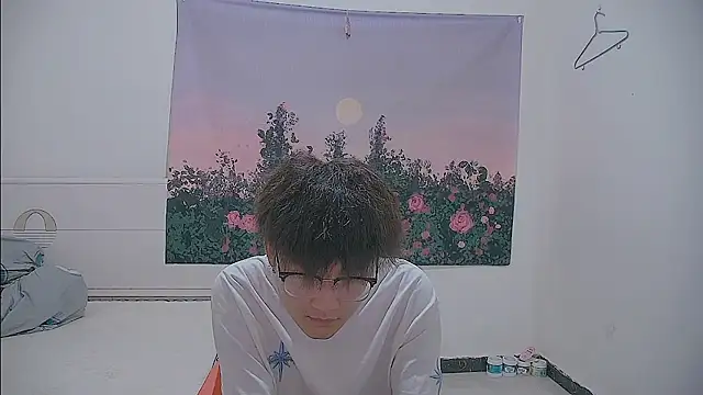 KK-cuteboy 在線直播表演