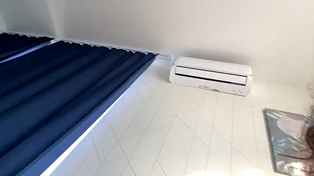 MilaPetal_ Adlı Modelin Canlı XXX Sohbeti