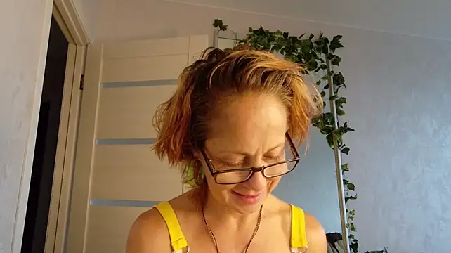 XXX chat uživo modela LioraWeiss