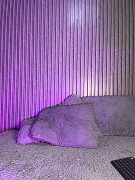 SOPHICOLLINS Adlı Modelin Canlı XXX Sohbeti