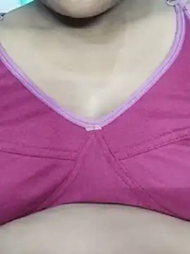 Laxmi_89's Live XXX Chat