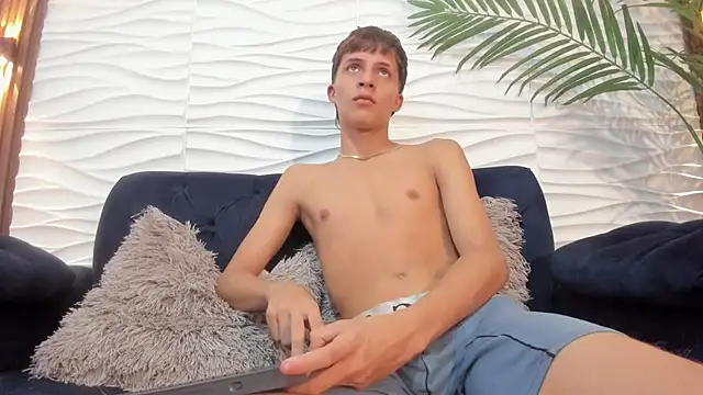 Pavo_tv webkamerás műsora