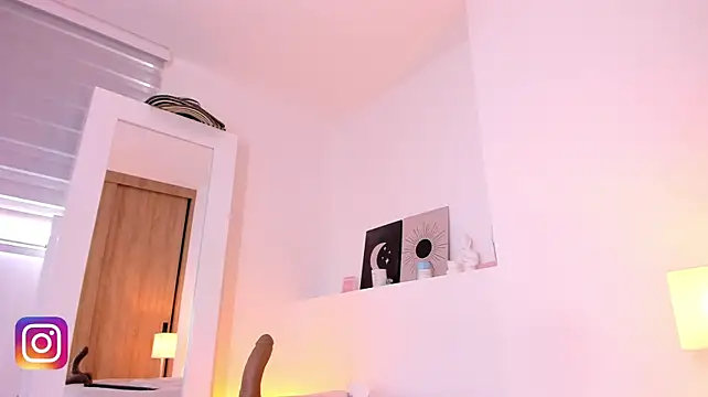 nicolette_bale Live XXX Chat