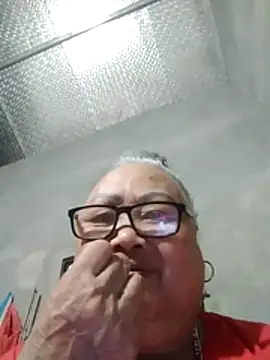 YourMomy-'s Webcam Show