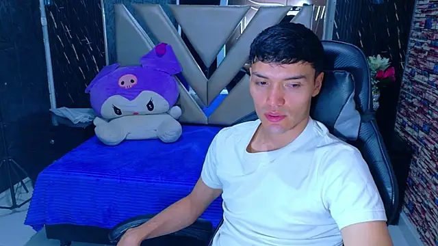 Aron_Darkx – webcam-show