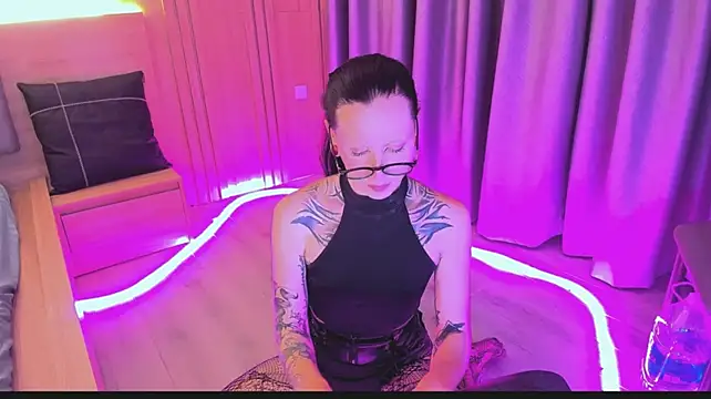 Chat XXX ao vivo de ivo_blake