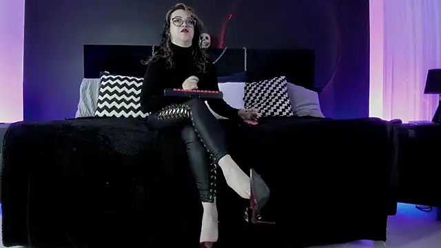 _Jade_16's Live XXX Chat