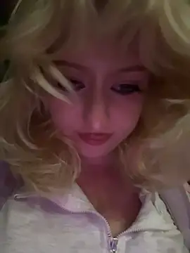 Živý XXX chat RonnieKiss