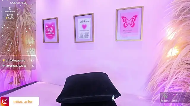دردشة MiaaCarter_ الجنسية المباشرة
