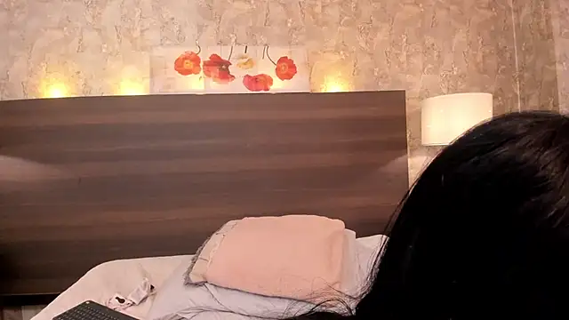 Adriana_Paul Chat XXX in diretta