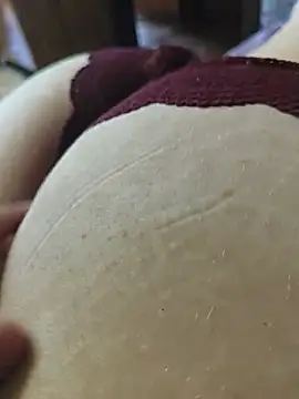 MadaamJizz_DickLewd – Naživo XXX chat