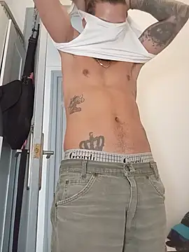 XXX chat uživo modela boyrolo24