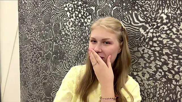 sorrelwood Chat XXX in diretta
