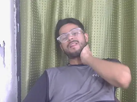 Chat XXX en directo de Stubborndesiboy