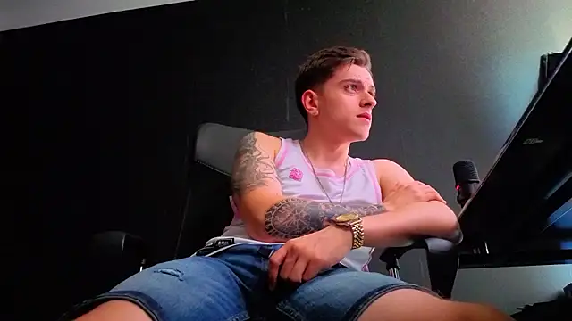 FelixStarkk 라이브 XXX 채팅