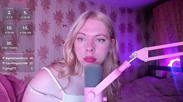 Pokazy przed kamerką – Cutie_Bambi