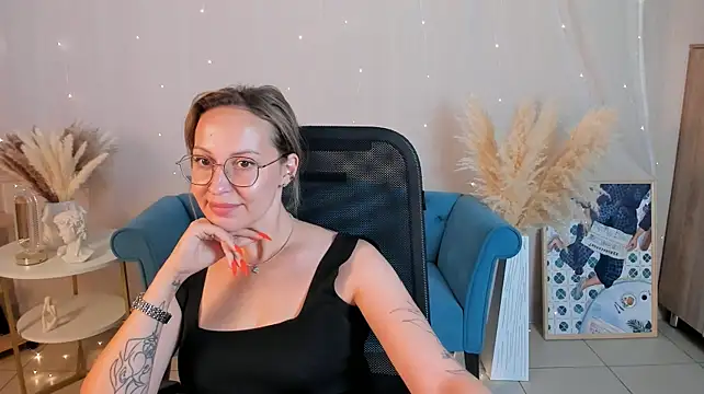 Chat XXX en directo de Charlotte_Hudson