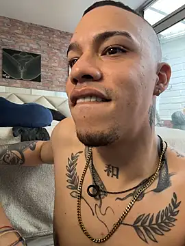 XXX chat uživo modela AlphaMasterXxx
