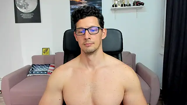 BrutusK08 Webcam show