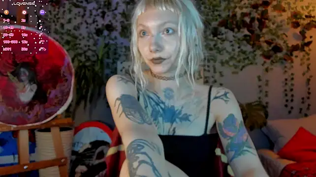tattoo_art_baby Adlı Modelin Canlı XXX Sohbeti