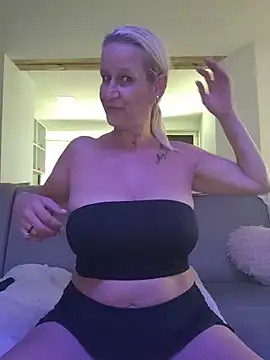 Lotus-blume1's Live XXX Chat