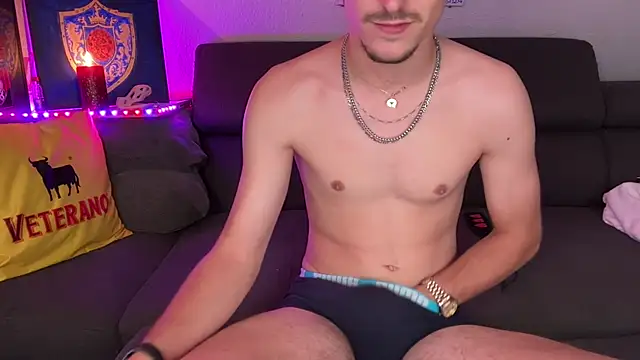 Cookieboy88 Adlı Modelin Canlı XXX Sohbeti