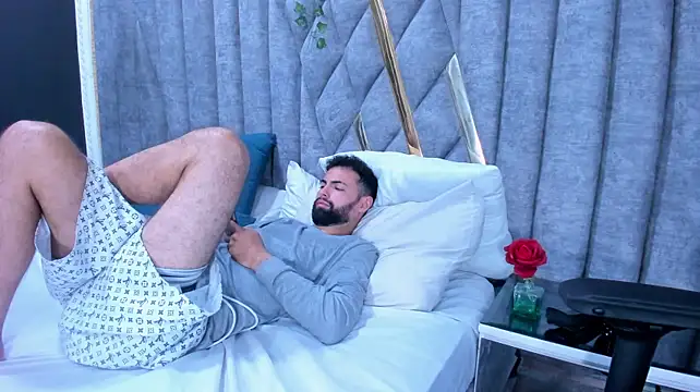Онлайн чат XXX AndrewCrooss