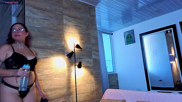 LIAMILLERXX Adlı Modelin Canlı XXX Sohbeti