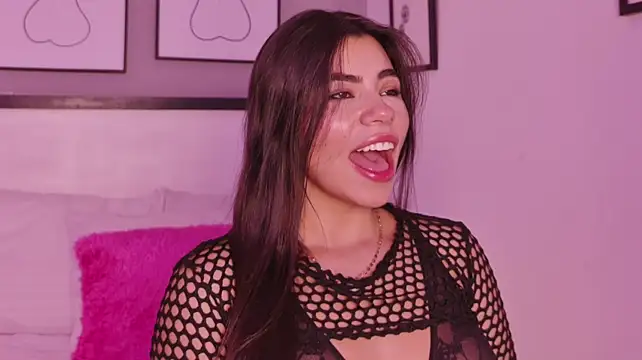 צ'אט XXX בשידור חי של ChiaraBellinii