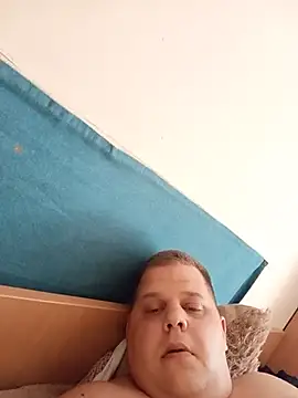 Kanoos1995's Live XXX Chat
