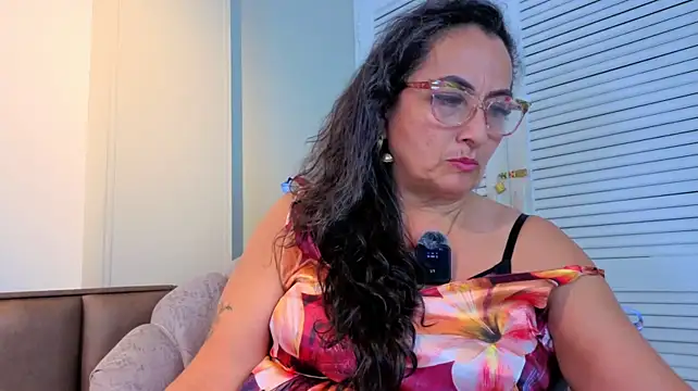 AlessandraLeroy's Live XXX Chat